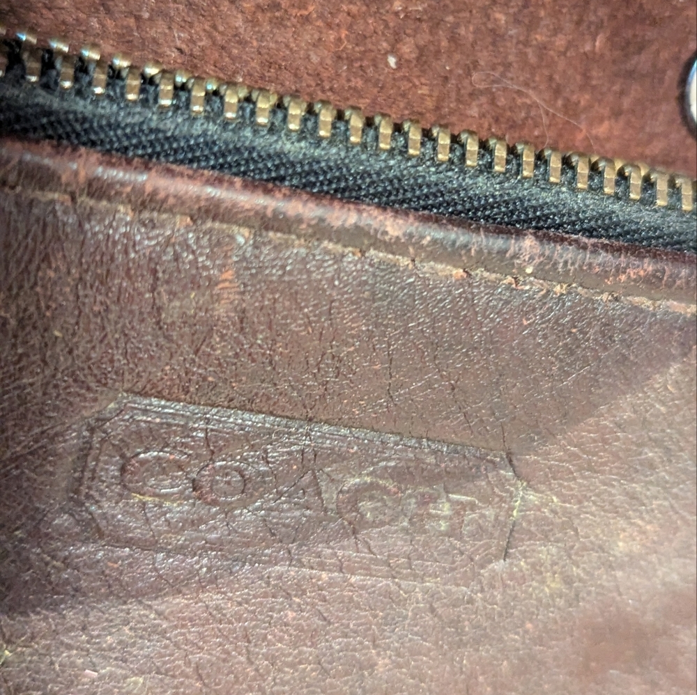 Coach Vintage Leather Clutch Rare Turnlock Goldtone Clasp 1980's - Picture 2 of 11